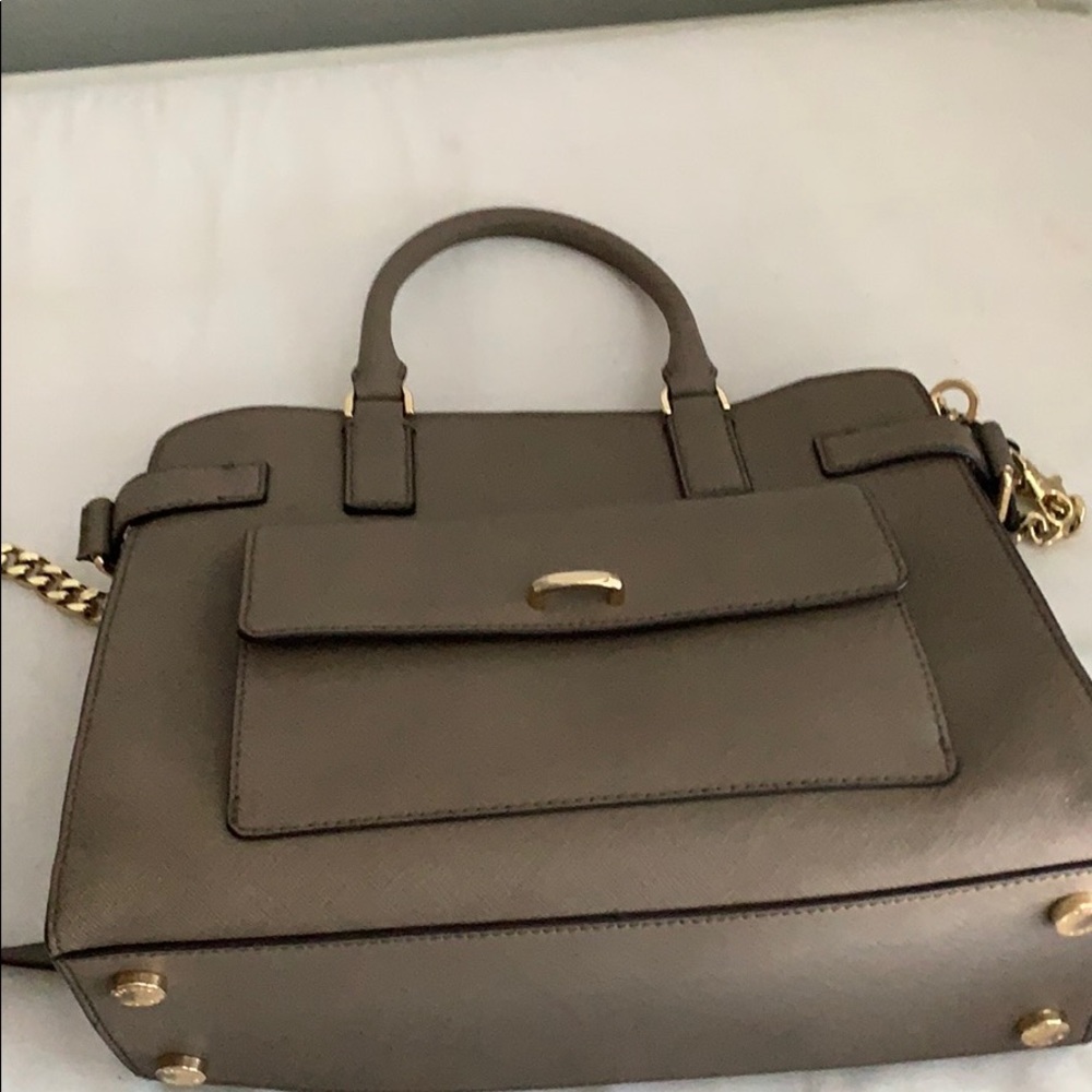 I am selling a Michael Kors bag original